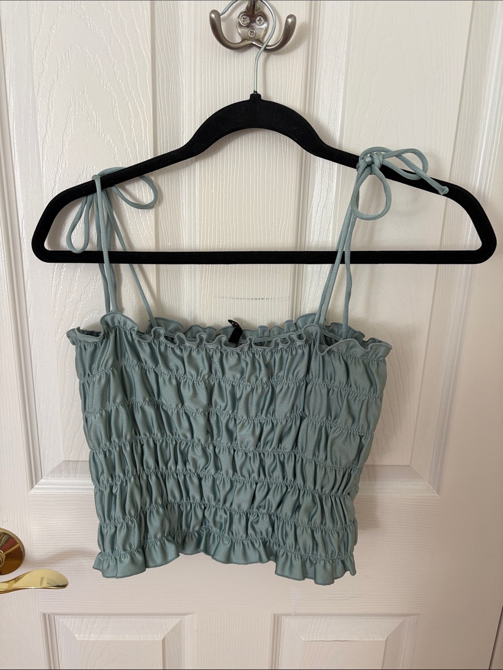 UO Smocked Tie-Strap Crop Top - Seafoam Green